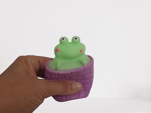 products/Squeezy_frog.png